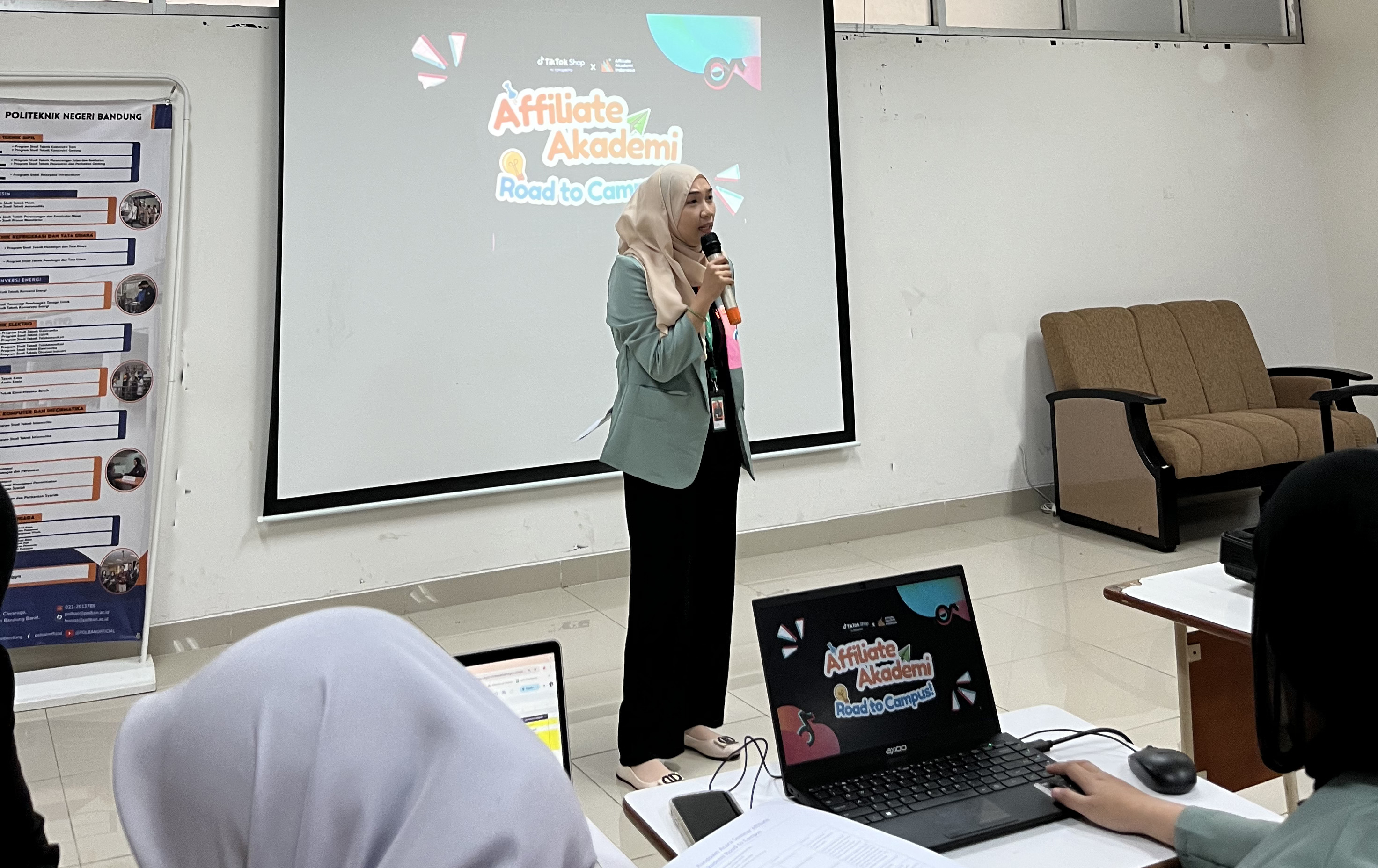 Affiliate Akademi Road to Campus: Prodi D4 Keuangan Syariah Siapkan Mahasiswa Jadi Kreator & Affiliator Digital Andal